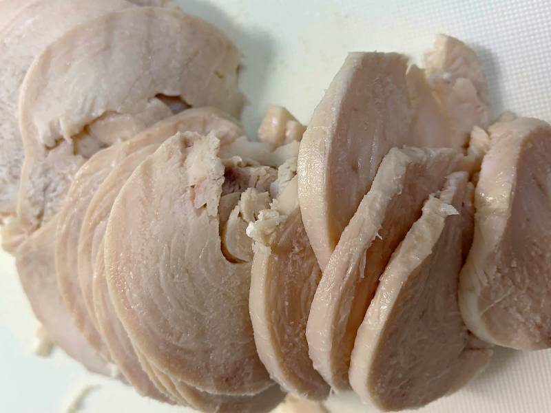 【レシピ紹介】鶏むね肉で！しっとり仕上がる鶏ハムのレシピ♪の画像